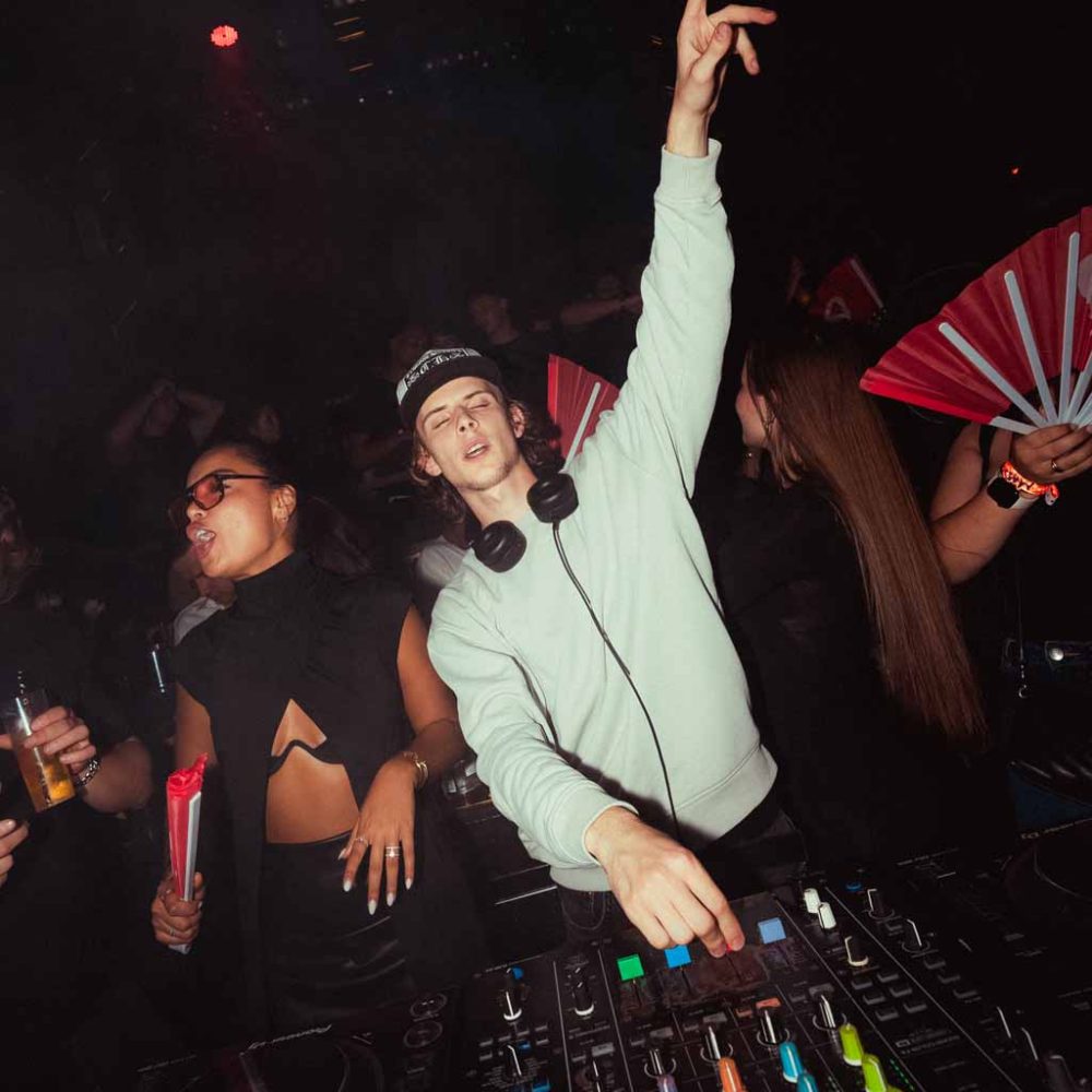 @2t.production-02738