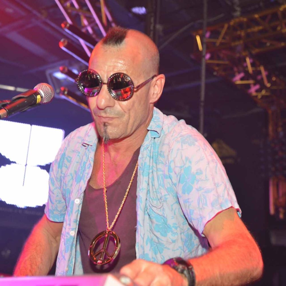 Guru_Josh_2015
