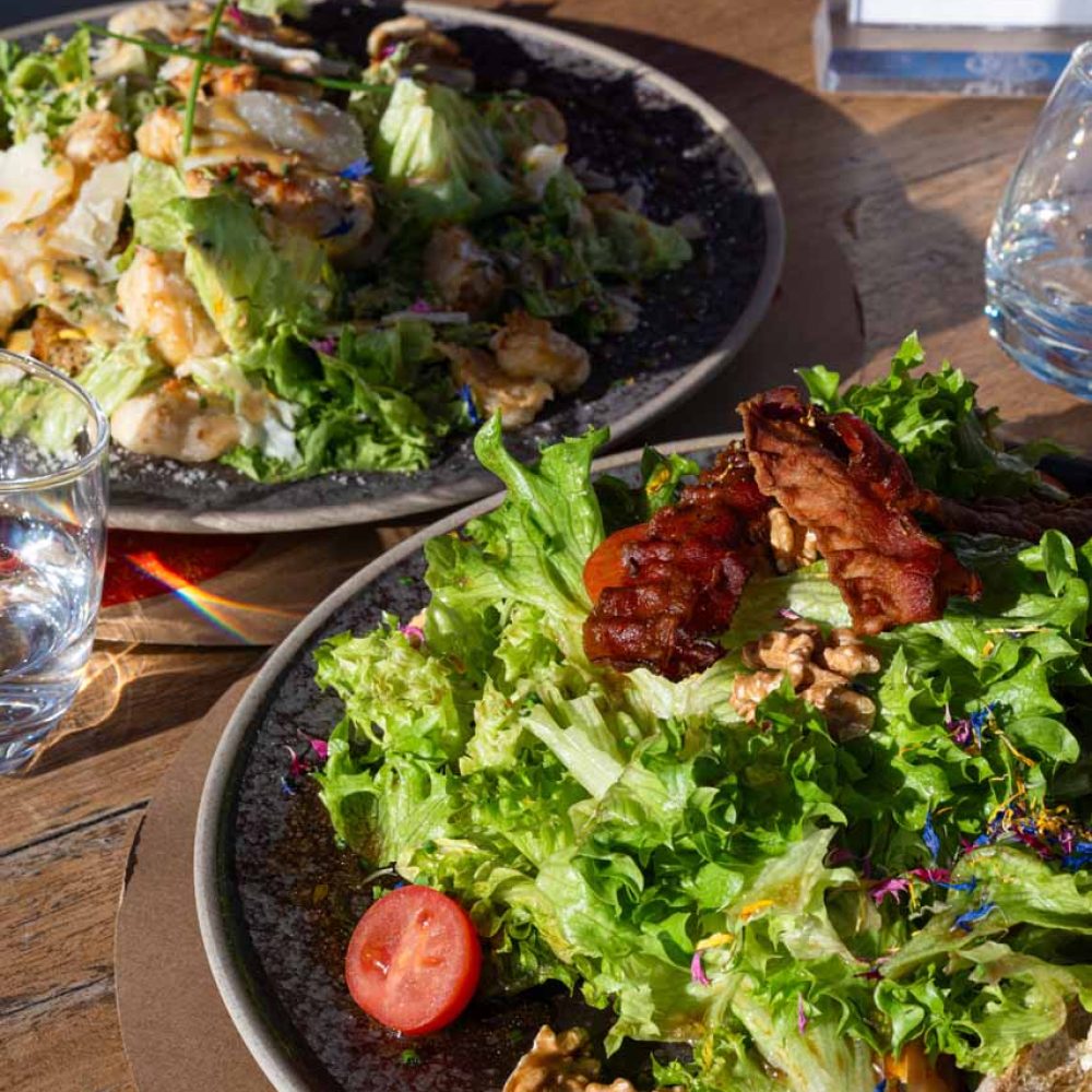 MADHOUSE_ROOFTOP_FOOD_SET_TRI__70