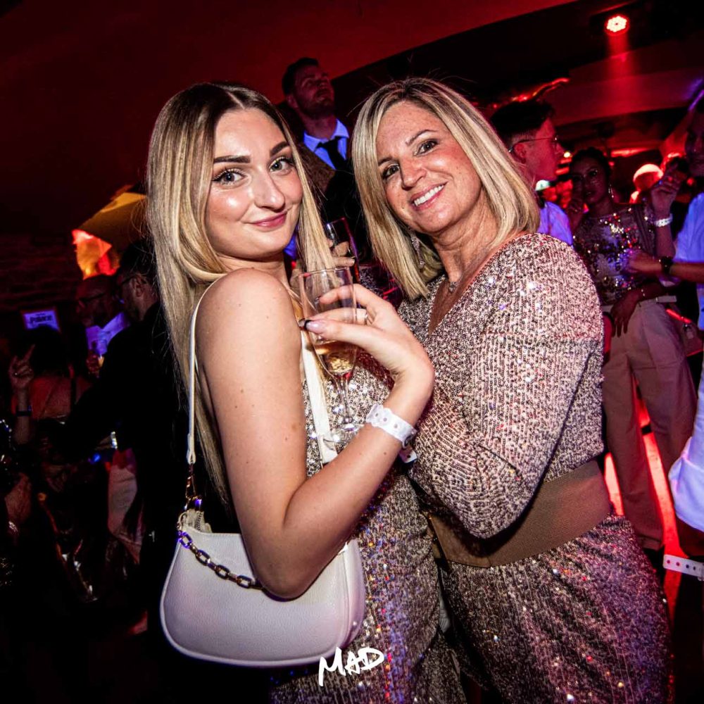 NY_PALACE_31122023_FINAL_LOGO_103